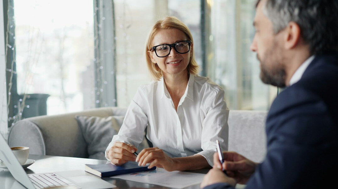 manager coaching employee